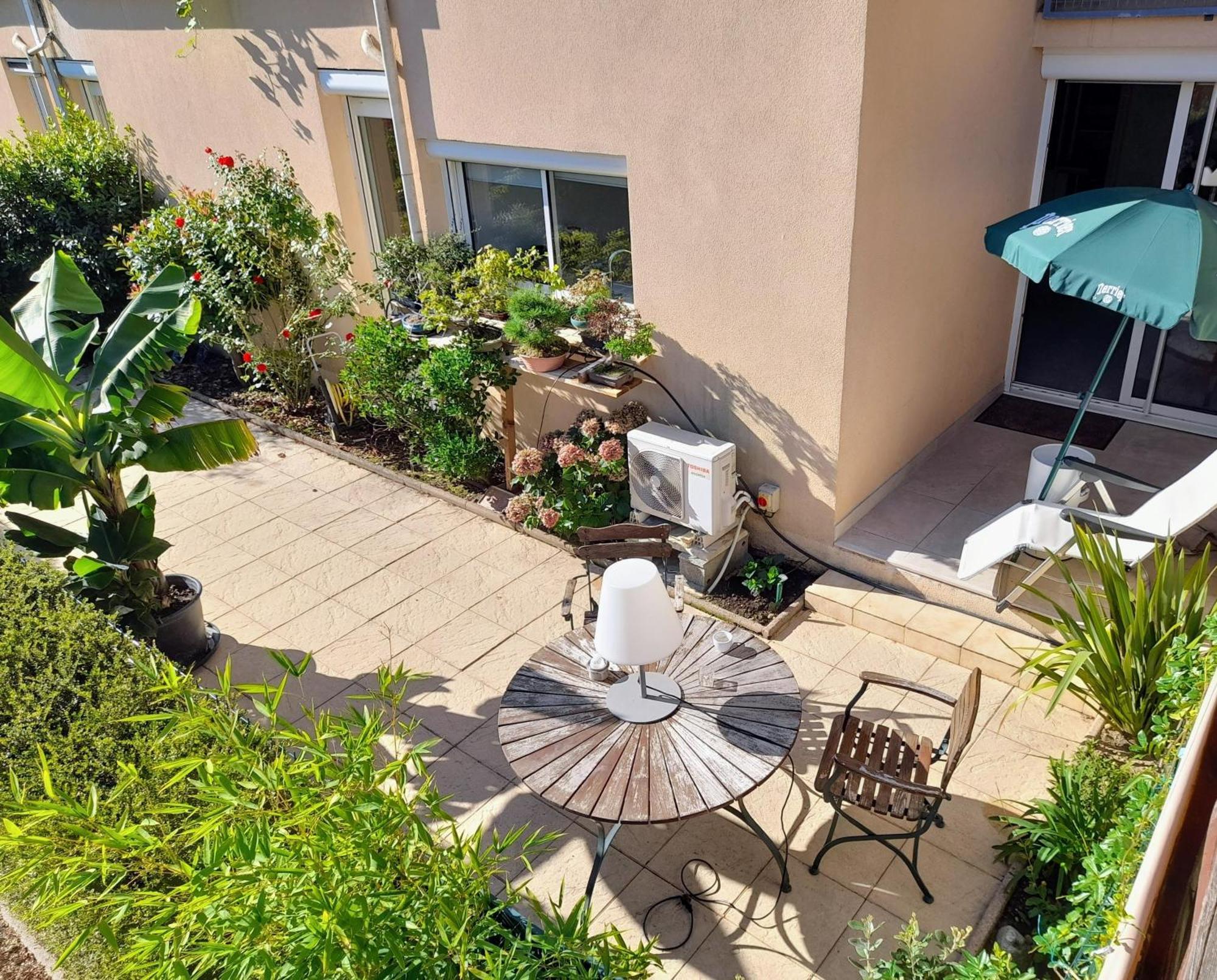 Апартаменты Terrasse De Malissol Вьен Экстерьер фото